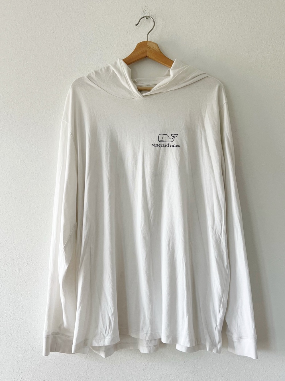 VINEYARD VINES | Long Sleeve Blank Hoodie in White | XL